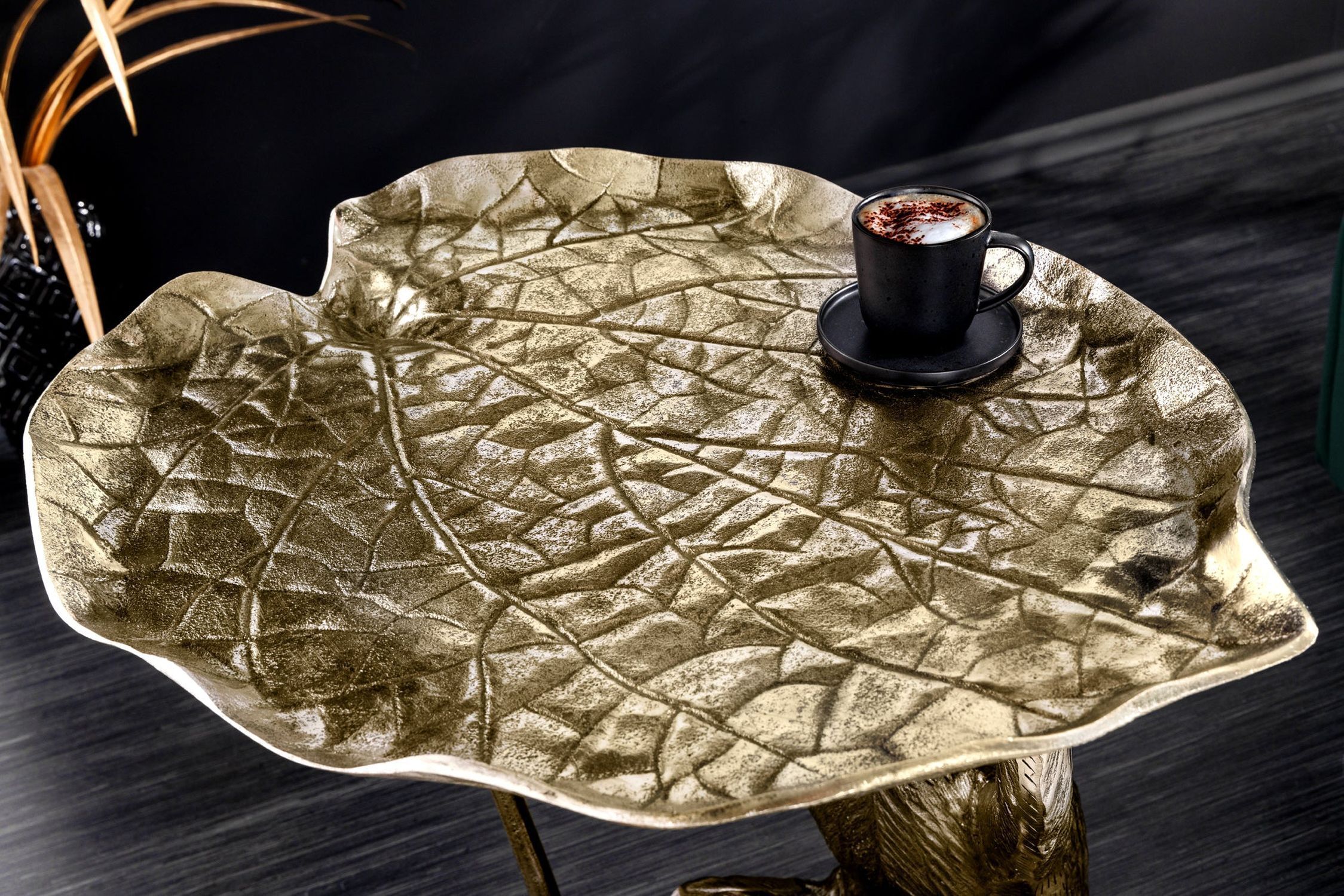 Beistelltisch Metall in Gold Antik 55x50 cm Handarbeit