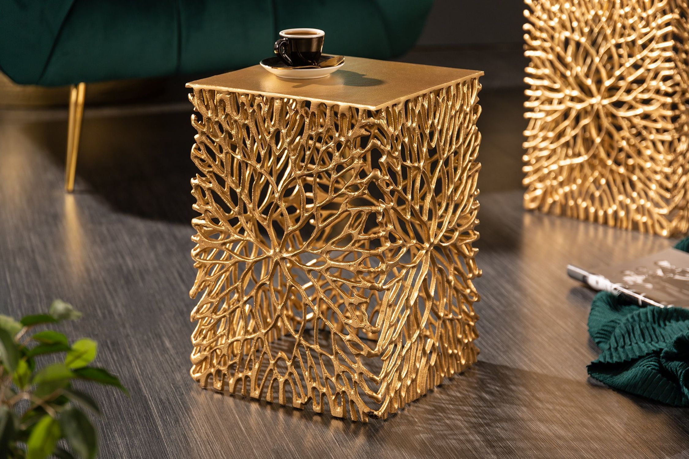 Beistelltisch 2er Set Metall in Gold Handarbeit