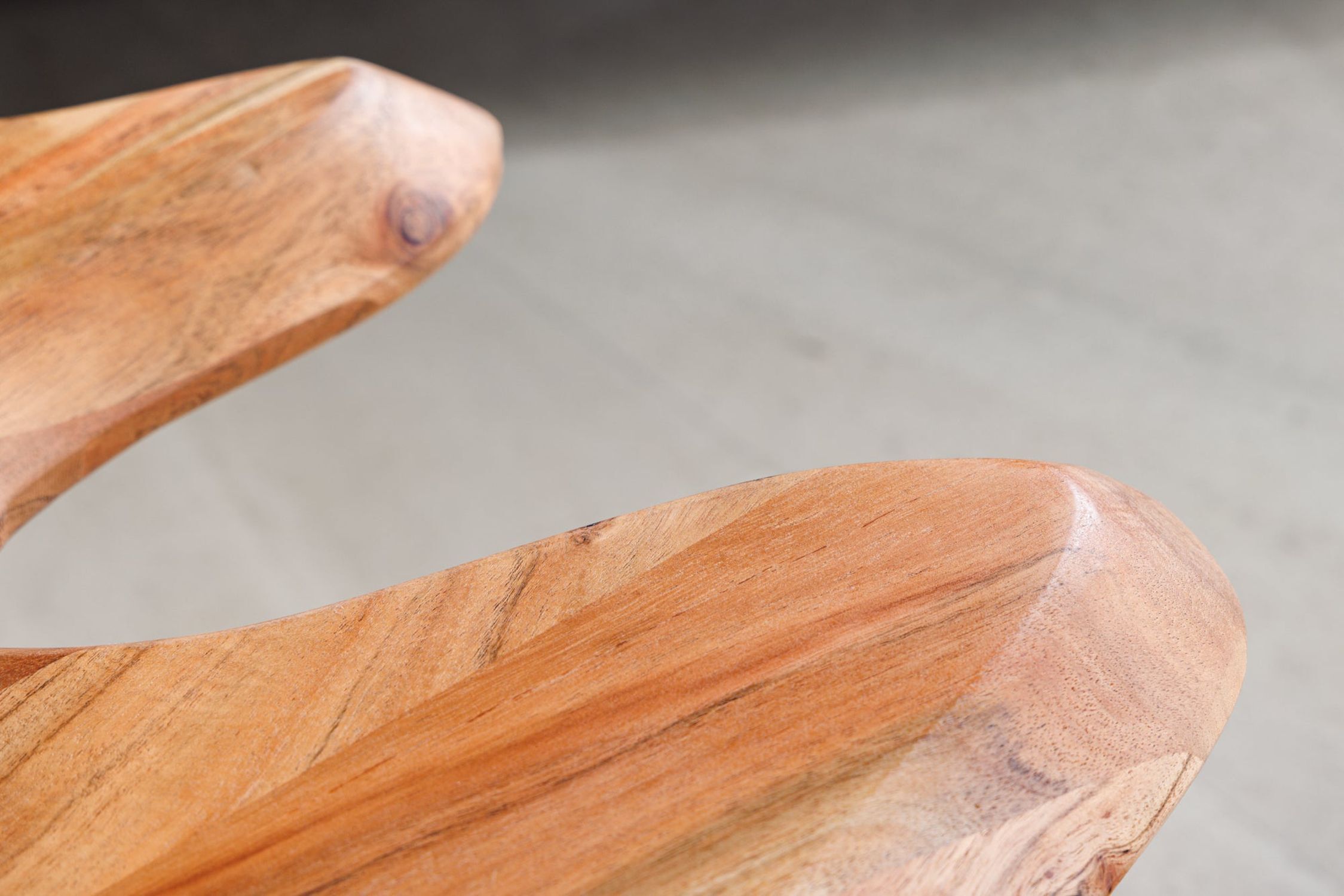 Couchtisch Akazienholz Metall 100x41 cm (LxBxH) Handarbeit