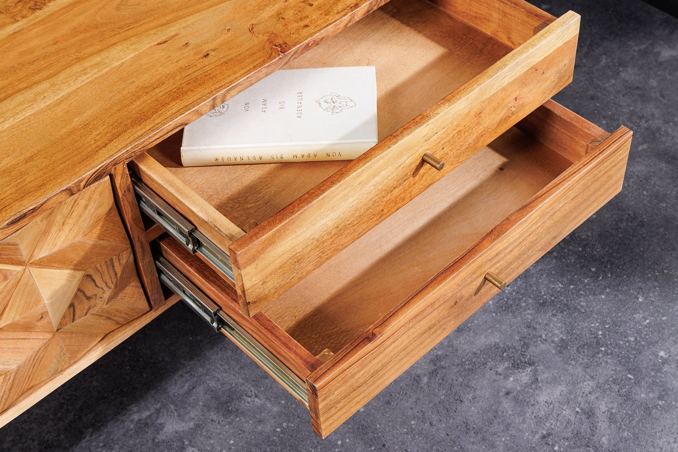 Fernsehschrank Holz 145 cm Handarbeit 2 Schubladen Türen