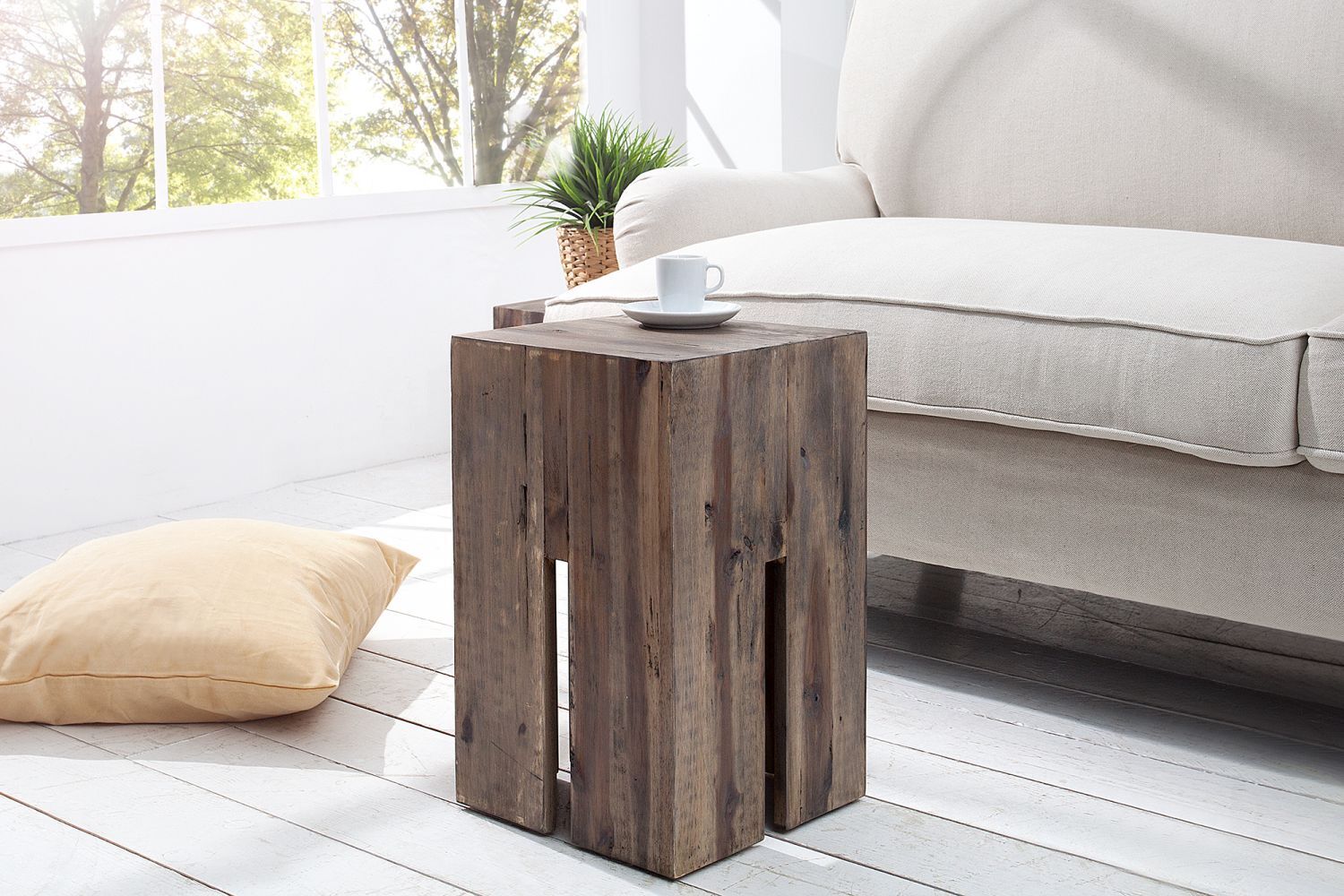 Couchtisch Treibholz 30x30 cm in Grau
