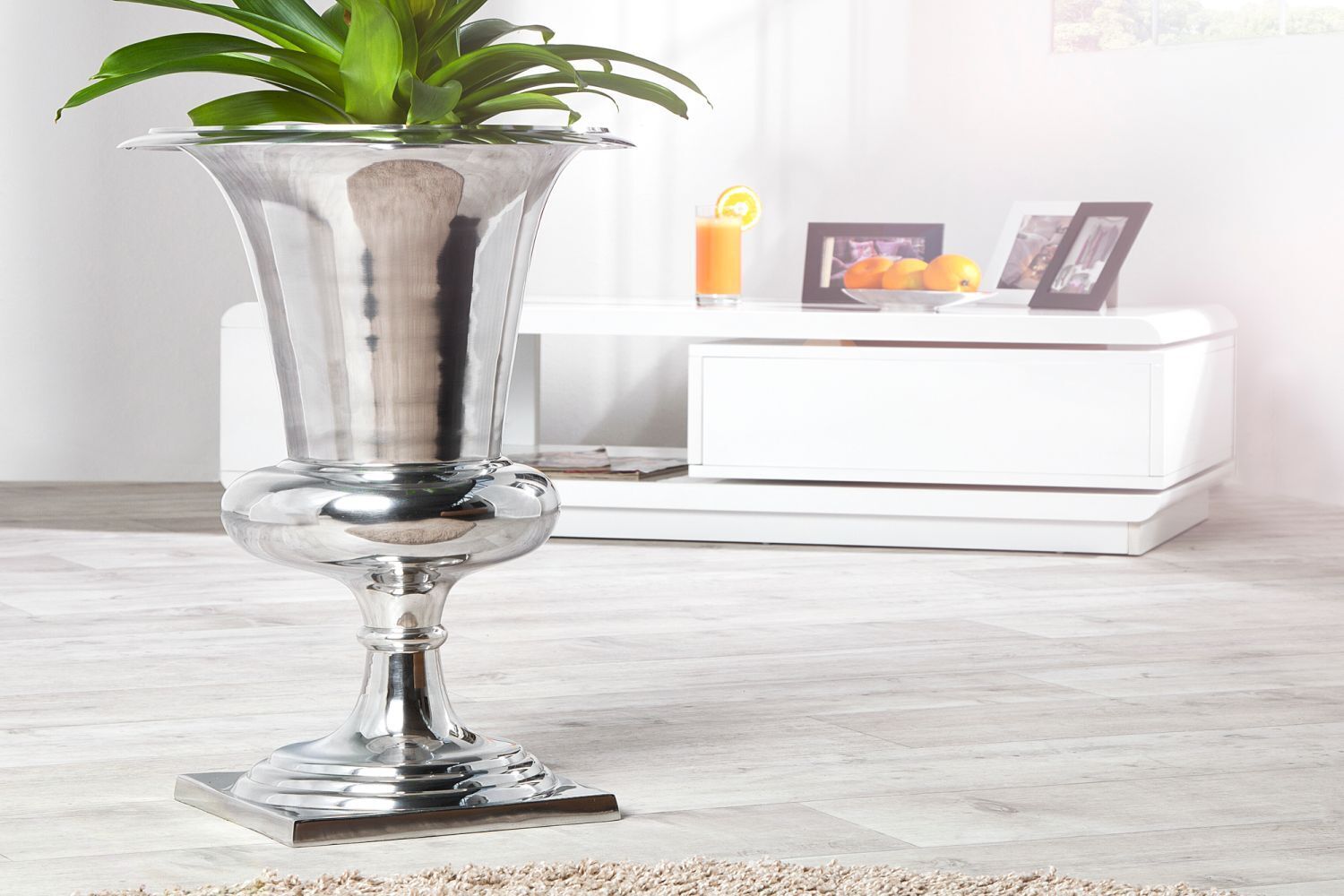 Vase Metall Ø 40 cm H: 70 cm in groß Silber