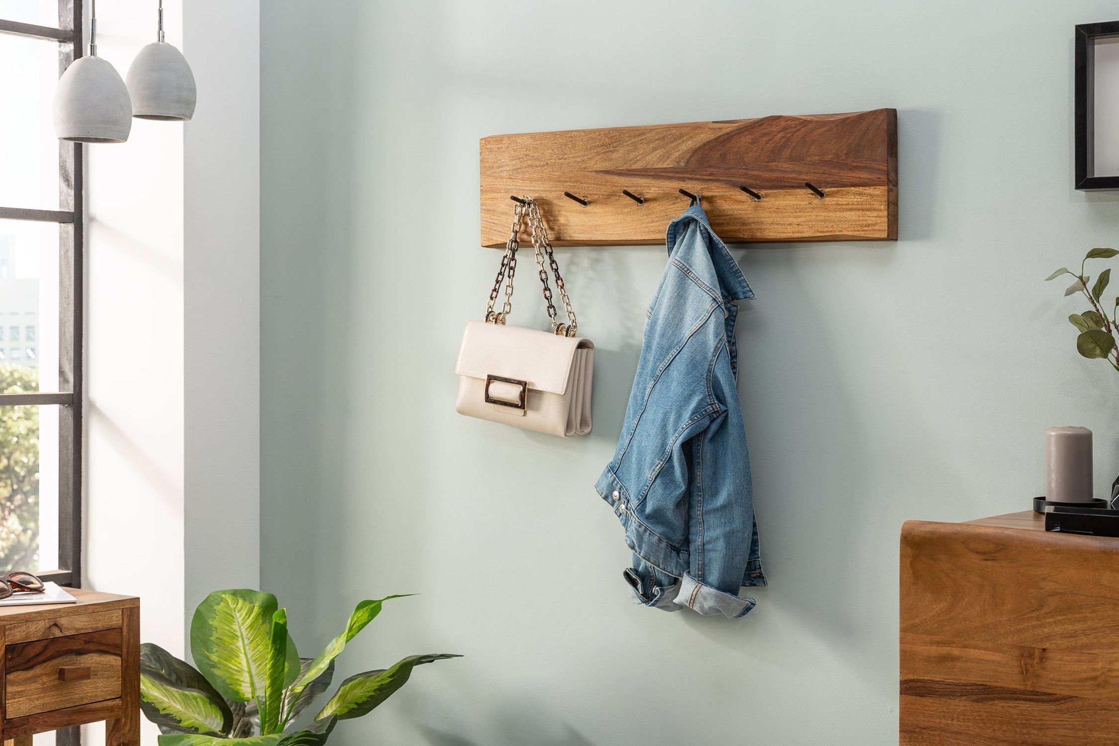 Innenarchitektur, Hartholz, Gebeiztes Holz, Holz, Kleiderständer