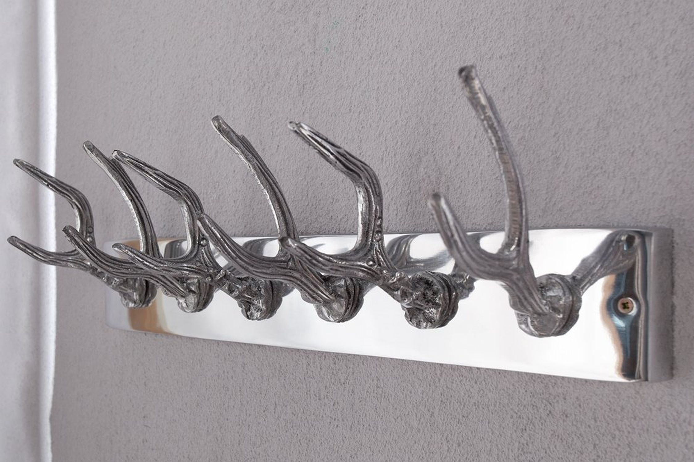 Wandgarderobe Geweih Optik Aluminium 50 cm in Silber