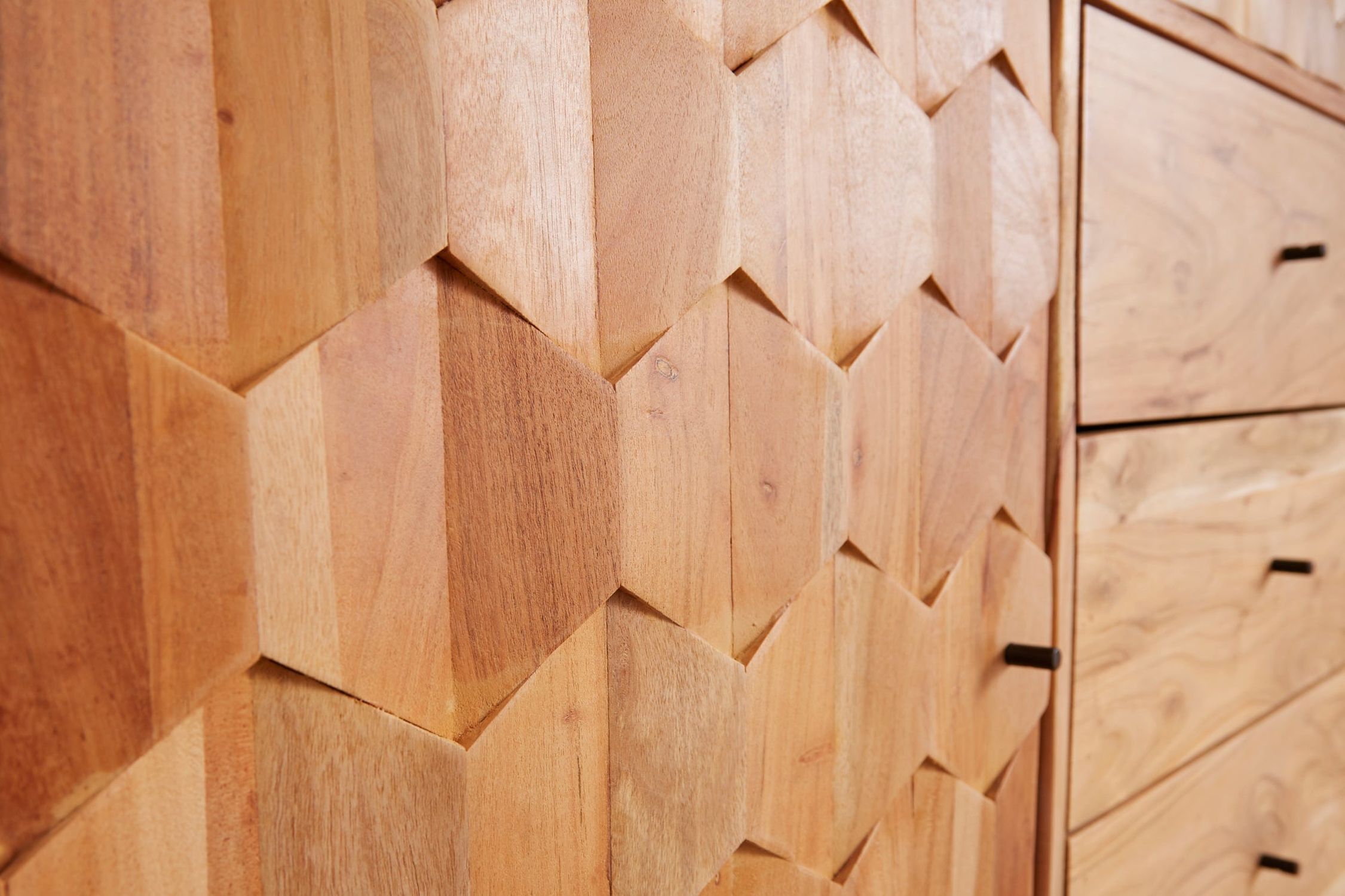 Highboard Holz Akazie 118 x 140 cm 3D-Front Schubladen Türen