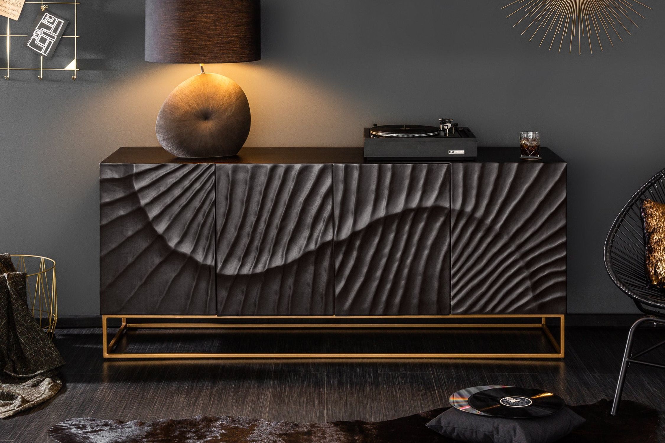 Sideboard Schwarz Gold 177 x 76 cm Handarbeit groß Holz Metall