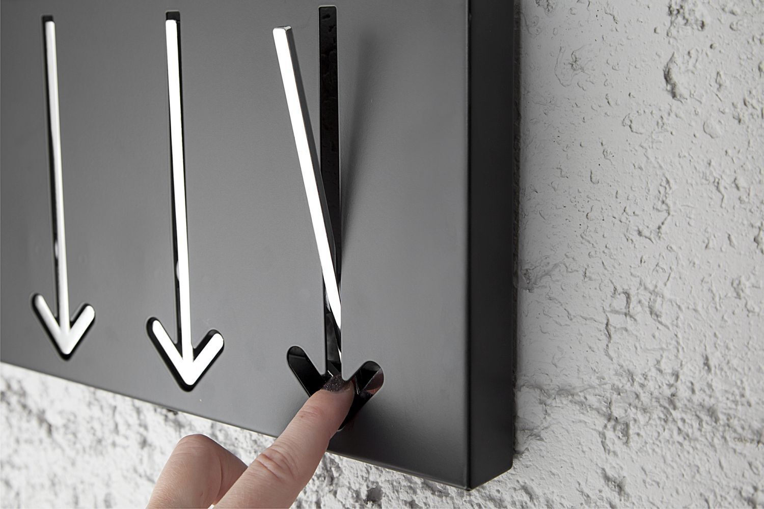 Wandgarderobe Metall 45 cm in Schwarz Weiß mit 5 Haken