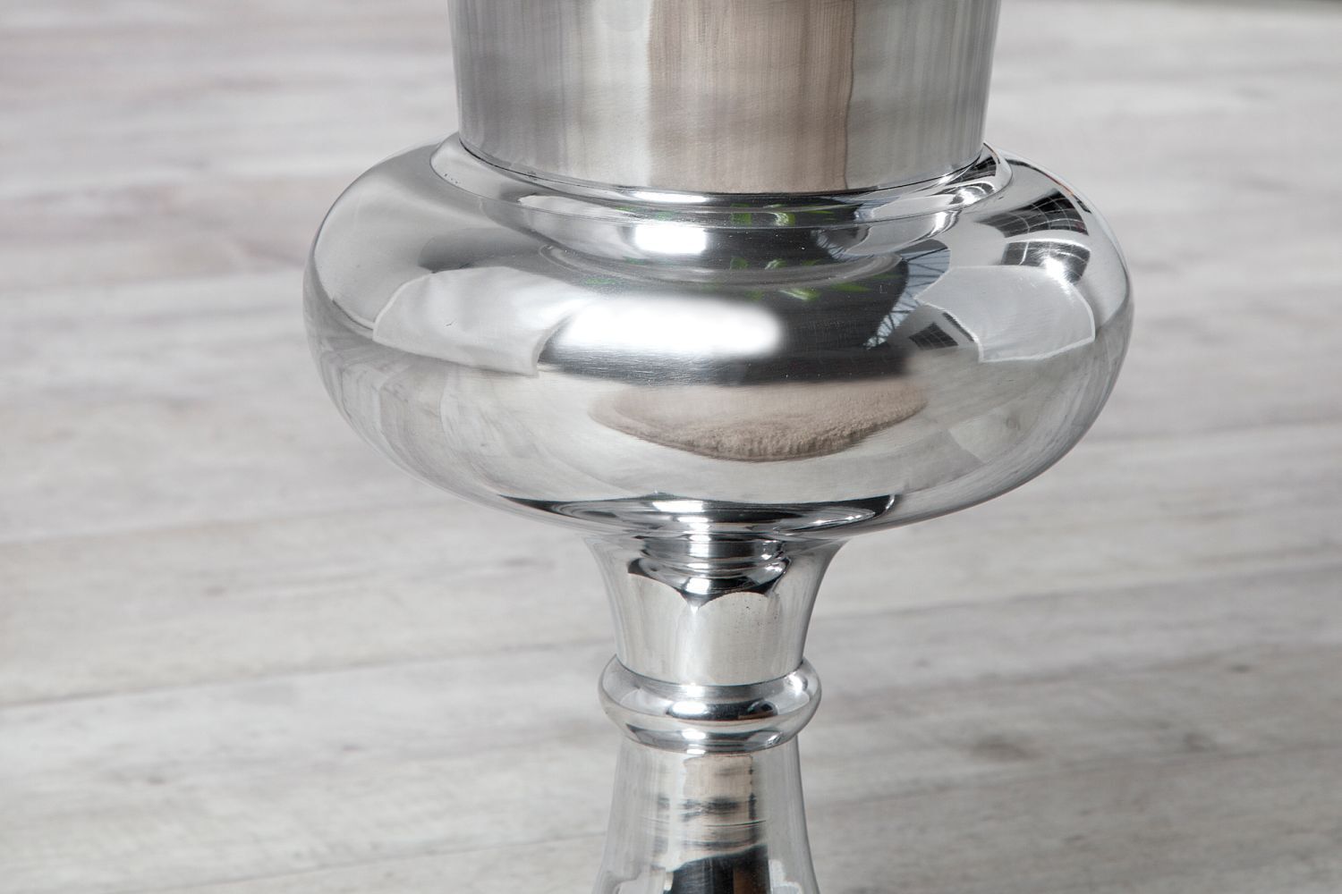 Vase Metall Ø 35 cm H: 60 cm in Silber