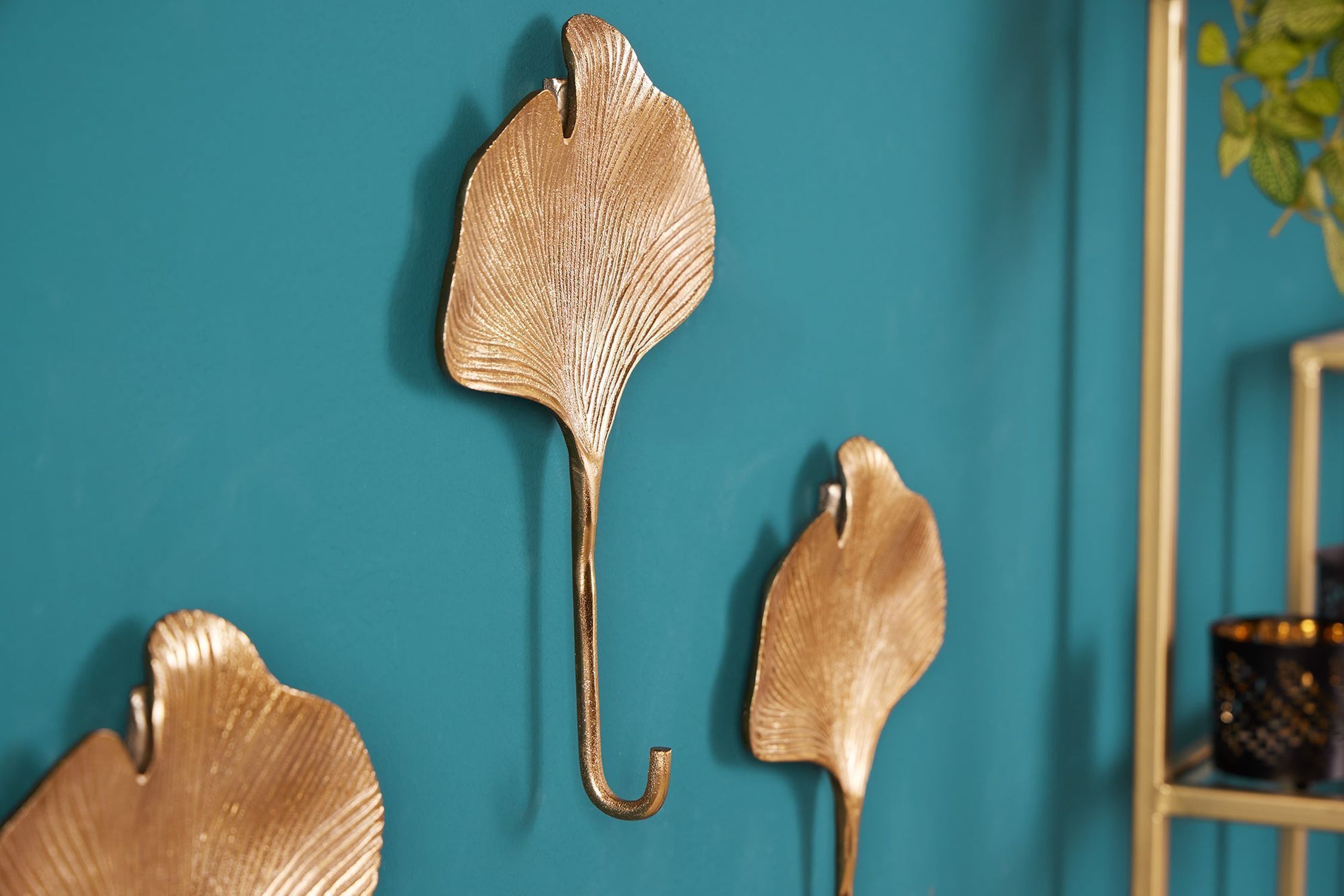 Garderobenhaken Metall Handarbeit in Gold Ginko Design