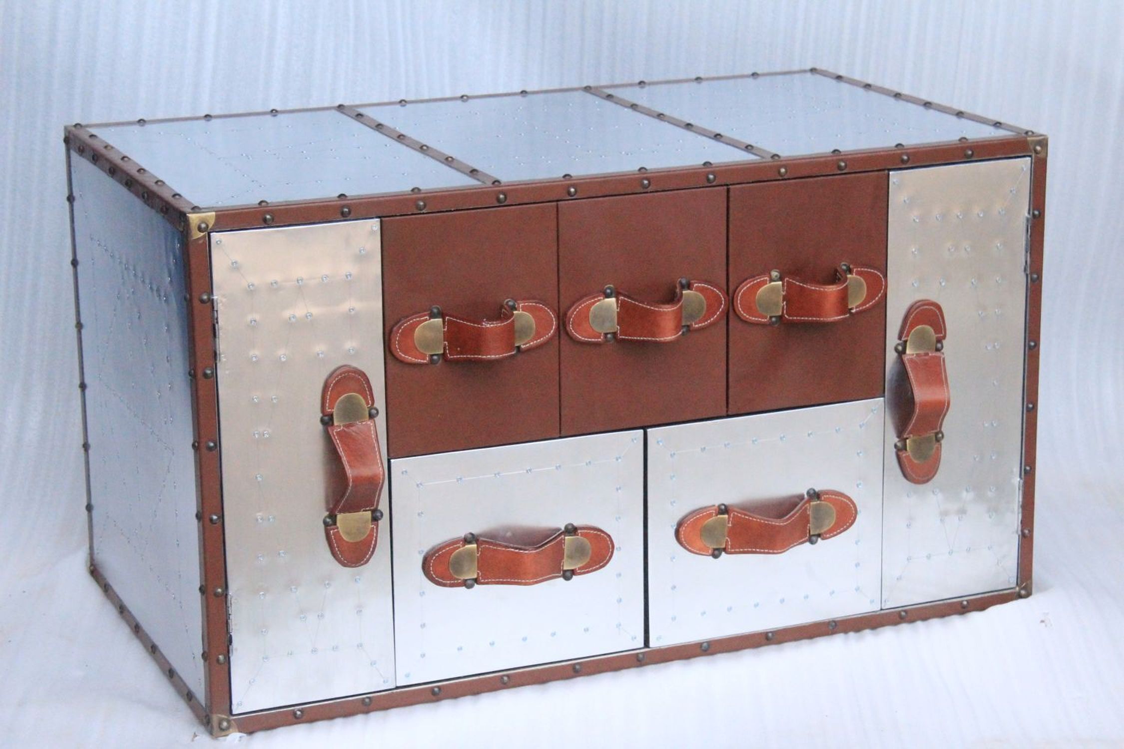 Couchtisch Aluminium Holz Leder Handarbeit 51x86 cm in Braun